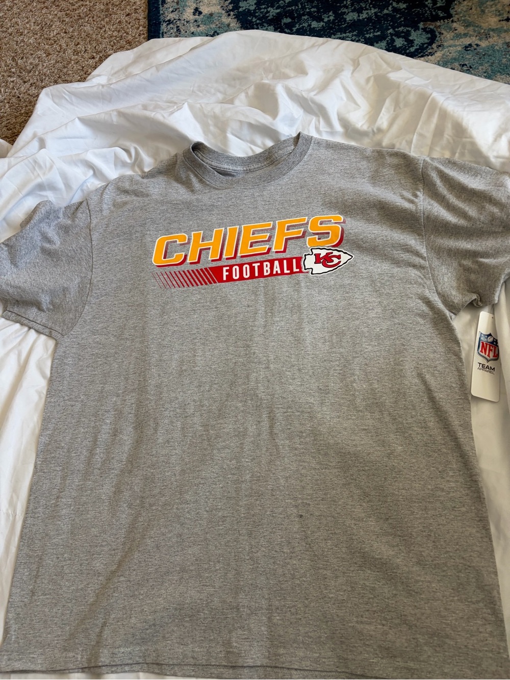 NWT Kansas City Chiefs T-shirt XL Grey Football Graphic NFL Team Apparal